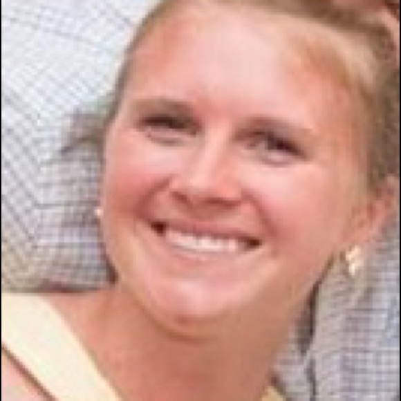 Meet your Posher, Monica - Picture 3 of 3